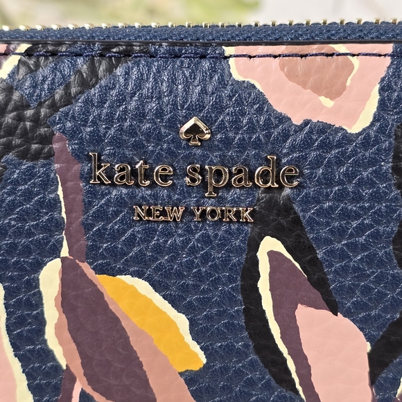 Kate Spade Zip Around Wallet Briar Lane Paper Rose - Picture 3 of 15